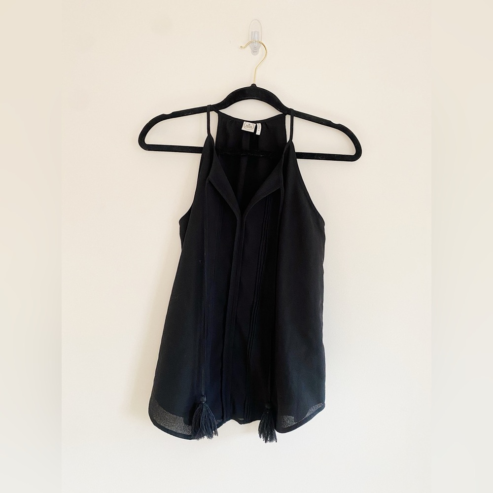 Paper Crane Black Halter‎ Neck Flowy Blouse Tassel Neck Tie Black Tank Top
